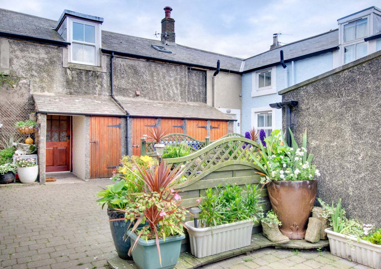 Powder House (10837) Grace Darling Holidays